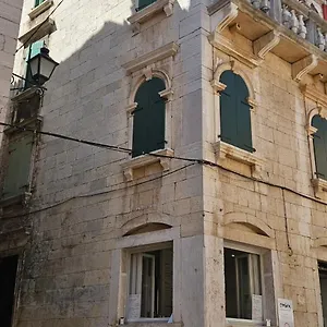Palace Basilico 1580. Bed & Breakfast